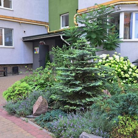 Апартаменти Центр Міста Біля Жд Вокзалу Перемоги Lutsʼk Exterior foto